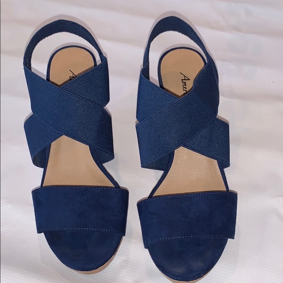 Navy Blue Wedges - Picture 1 of 4